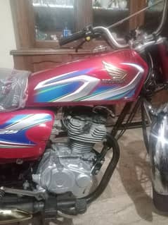 Honda 125 2023 model Karachi number excellent and original condition