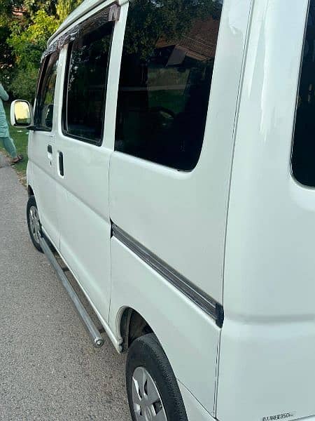 Daihatsu Hijet 2011 2