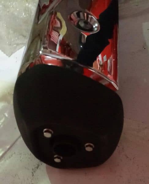 Cb 150 F Chain cover, Muffler Exhaust 2