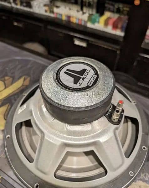 JL Audio 12 W1 V2.4 Sub Woofer 4