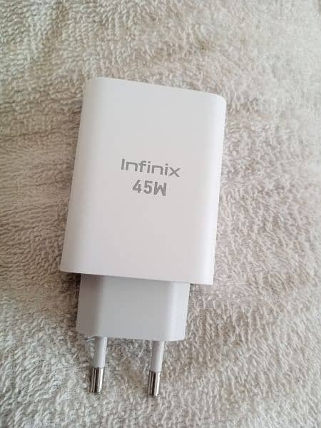 Infinx 45 wat charger original box wala 03129572280 3