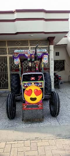 Massey trackor for sale Model 2010 contact no 03209353856