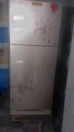 KENWOOD FRIDGE IN GOOD CONDITION