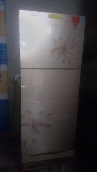 KENWOOD FRIDGE IN GOOD CONDITION 6