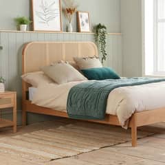 wooden bed/cane bed/souble bed/single bed/king size bed/bedset