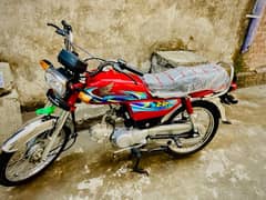 honda 70 brand new condition 2200 km driven 6 month used