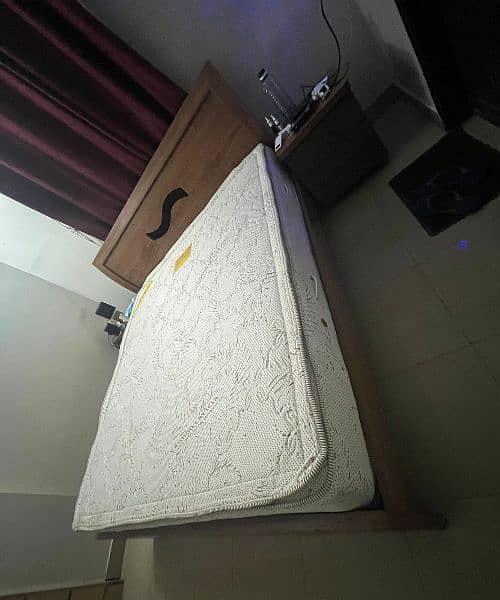 King Size bed set with mattress for sale 1