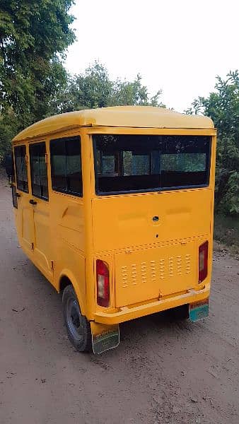 cng riksha and care 1