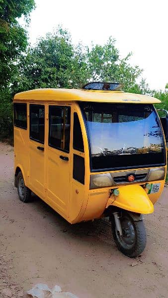 cng riksha and care 8