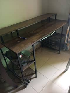 Study / Gaming / PC Table almost brand new 0