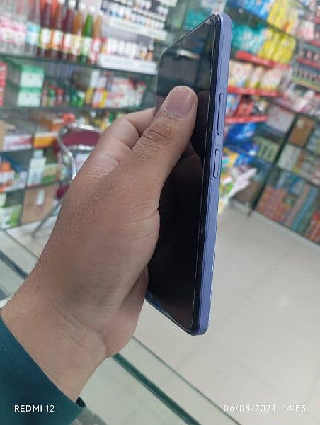 VIVO Y17S 3