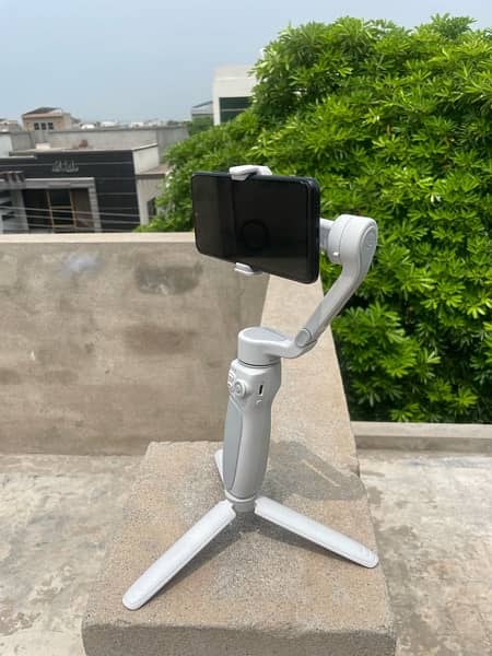 Zhiyun Smooth Q4 Mobile gimbal stablizer gimble 0