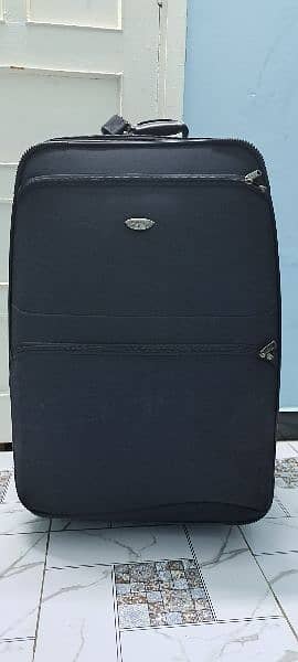 30 kg trolley bag 3