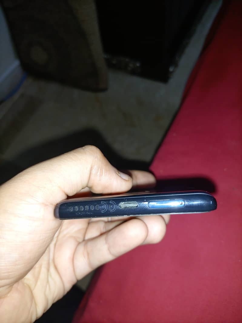 Moto Edge Plus 2022 / Edge 30 Pro (NON-PTA) 3