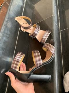 Clive high heels available size 37-38