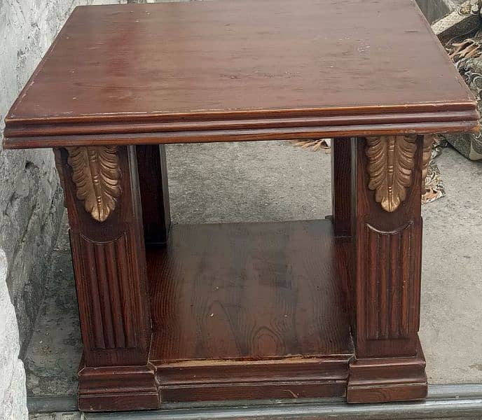 1 small 1 big wooden table for sell with 1 small tabel freel 0