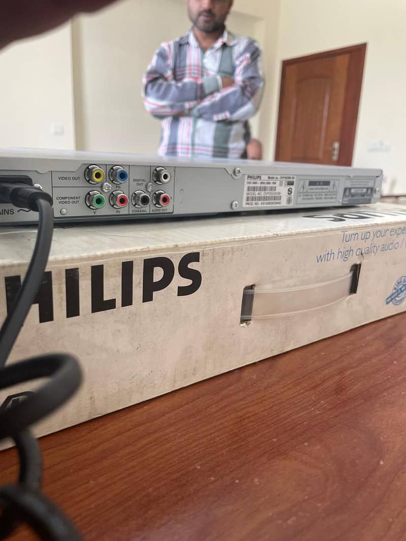 phlips dvd player in new condition 1