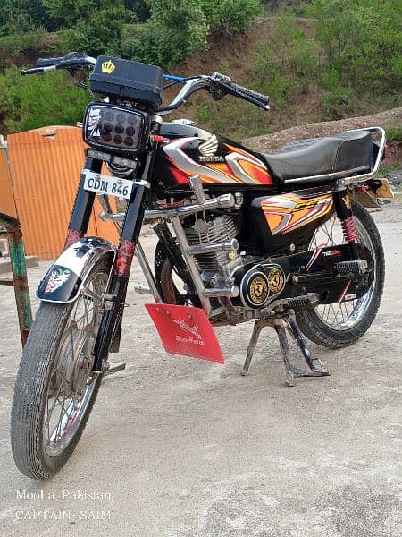 Honda 125 . whatsap num. . 0.3. 4.9. 5.3. 2.1. 4.1. 9 6