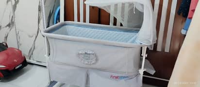 Baby cot + rocker. 2 in 1