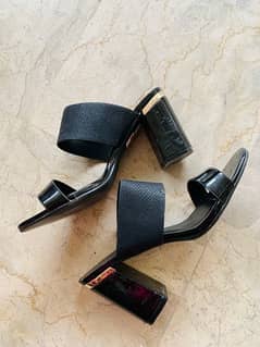 Unze new heels in black ,not used , /size 37-38