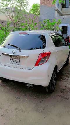 Toyota Vitz 2011