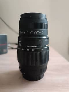 Sigma 70-300mm lens with Box