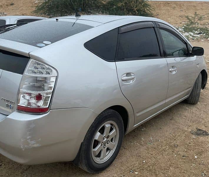 Toyota Prius 2010 1.5 hybrid automatic transmission is available here 6