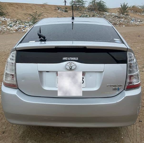 Toyota Prius 2010 1.5 hybrid automatic transmission is available here 9