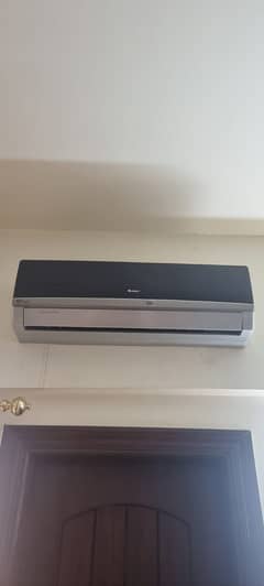 GREE 1 TON INVERTER AC