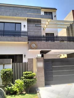 10 Marla House For Sale In Paragon City Lahore