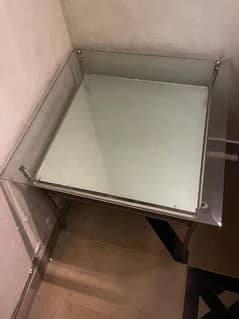 glass center table