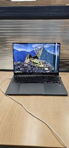 Samsung Galaxy Book 3 Pro 0