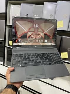 HP 250 g8 11th gen i5 laptop