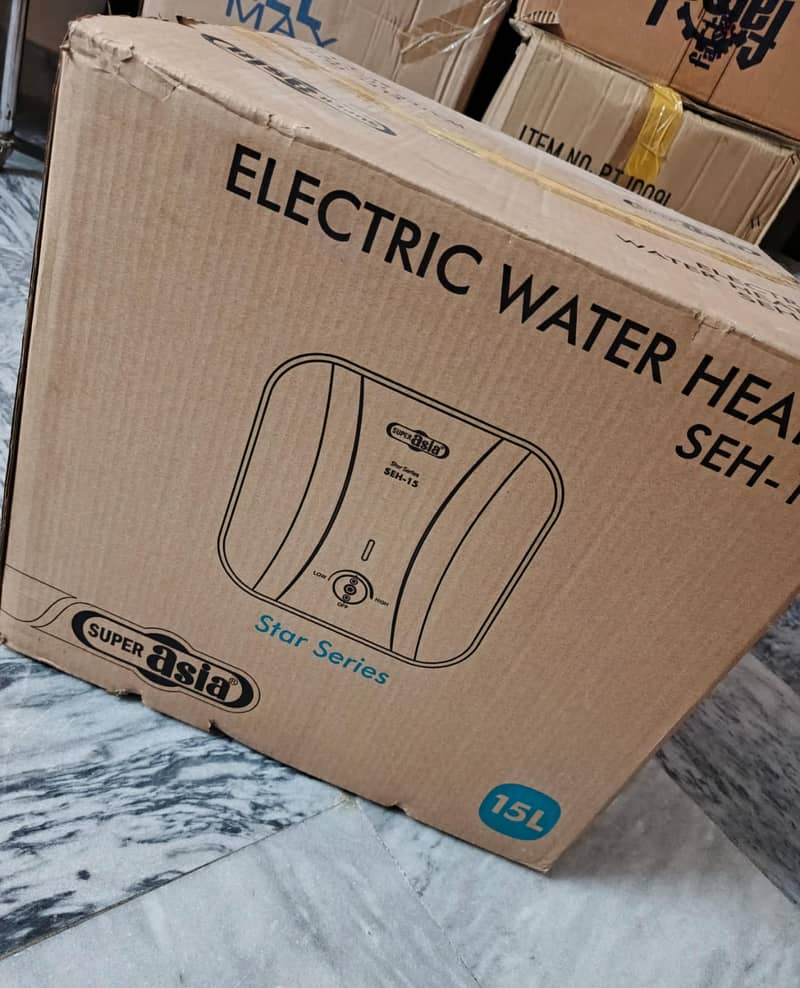 15-Litre Electric Geyser in Like-New Condition 1