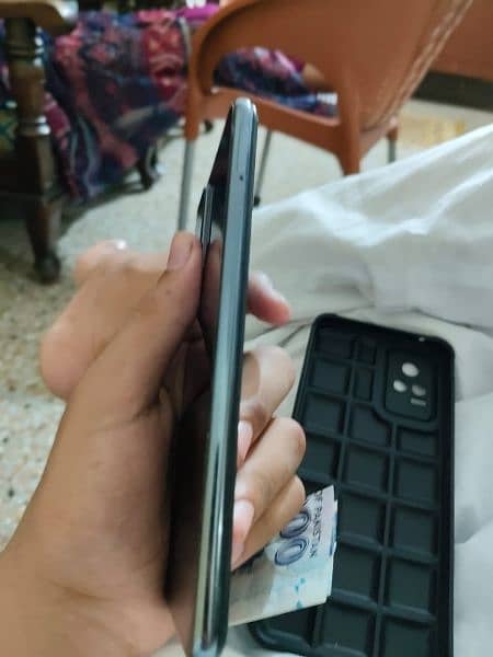 VIVO V21E 8+4 =12 | 128 | FINGERS & FACE ID FULL WORKING 4