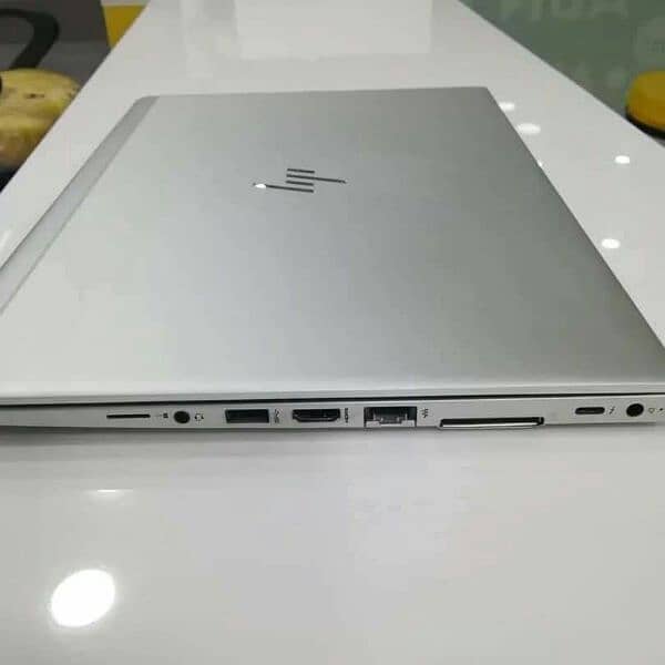 HP EliteBook Laptop 5