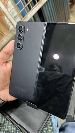 Samsung Galaxy Z Fold 5