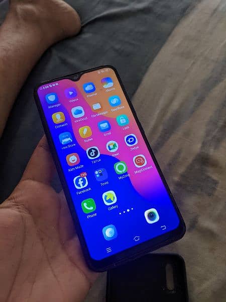 vivo y93s ram 8 gb ROM 256 gb 4