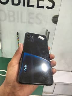 Infinix Hot 12