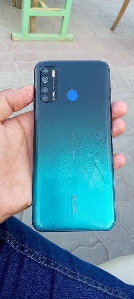 tecno spark 5pro pta proof box or charger nai hai 1