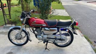 Honda 125 Special Edition Red 0