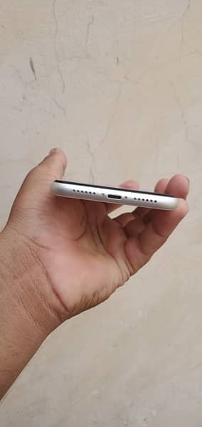 iPhone 11 White Jv condition 10/10 BH 100% 03094351042 5