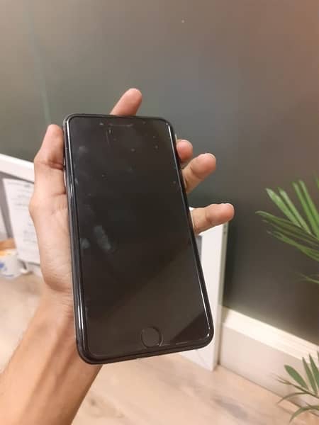 IPHONE 8 plus pta approved 4