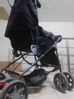 pram/walker good condition good for kids