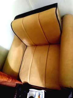 5 seater sofa cum bed.