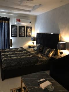 A Beautiful 1 Bed Room Luxury Apartments For Rent On Daily & Monthly Bases Bahria Town Lahore(1&2 Bed Room)