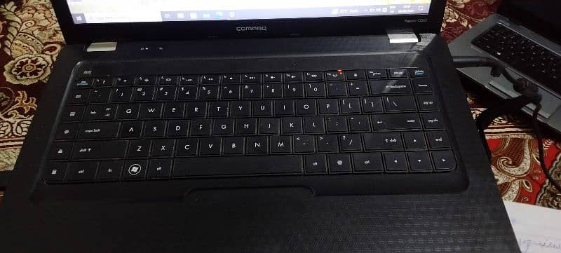 COMPAQ Laptop  4gb ram 0