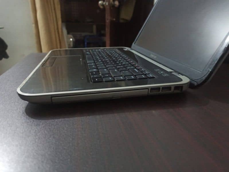 Dell Inspiron 15R special edition i7 4cores 8 thread 5