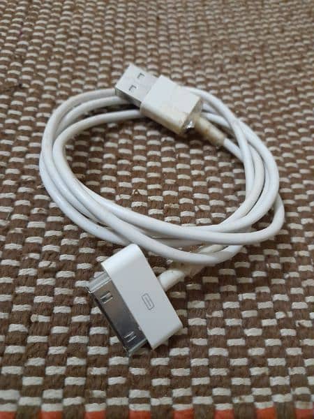 IPHONE CABLE 0