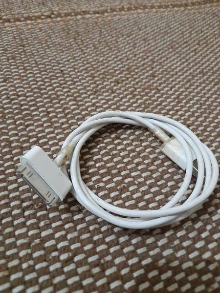 IPHONE CABLE 1